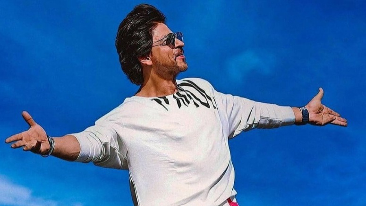 Amitabh Bachchan Beberkan Kesan Bekerja dengan Shah Rukh Khan: Dia