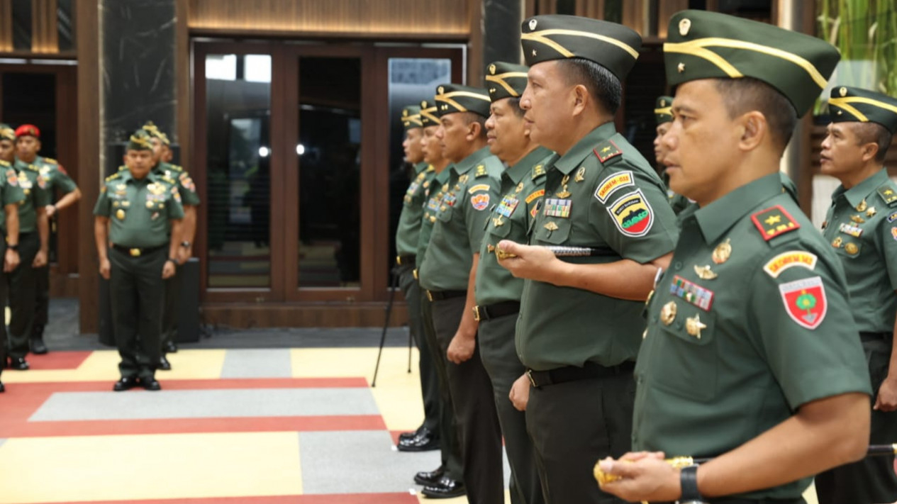 Wakasad Terima Laporan Korps Kenaikan Pangkat 10 Pati TNI AD