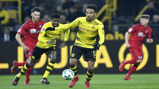 48A309ED00000578-5329841-Pierre_Emerick_Aubameyang_is_drawing_ever_closer_to_a_55million_-a-44_1517317669015