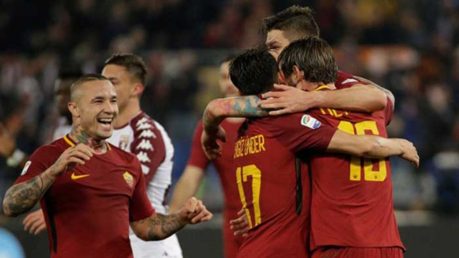 as roma pastikan jalurnya di tiga besar, kalahkan Torino 3-0 (Sumber foto : Poskota News))
