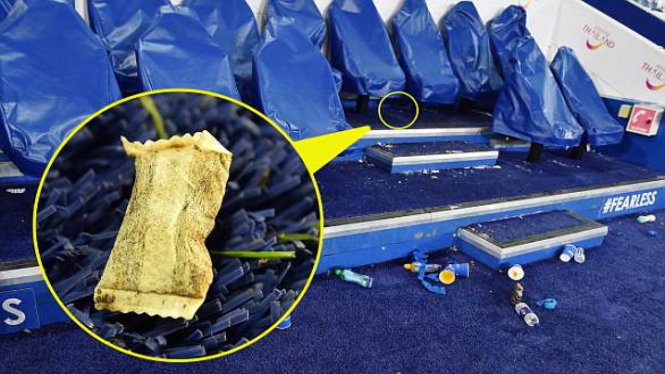 4AAC8D0100000578-5559923-Sportsmail_found_snus_debris_in_the_dugout_at_Leicester_s_King_P-a-53_1522351825683