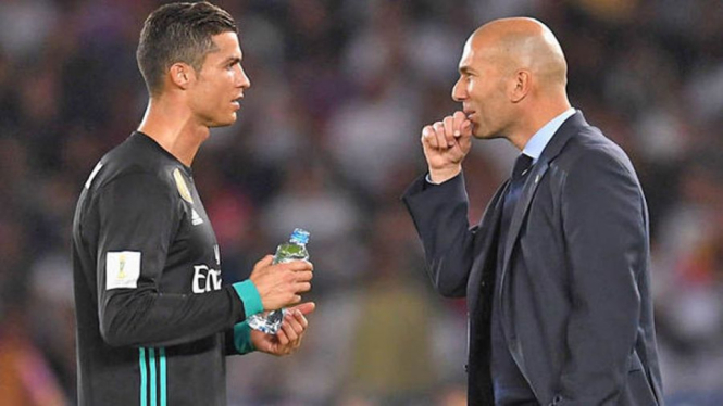 Cristiano-Ronaldo-Zinedine-Zidane