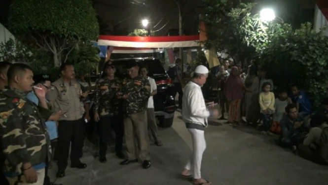 Banser berjaga di rumah Kyai Ma'ruf