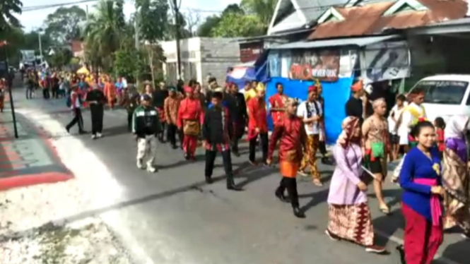 Ribuan Muda-Mudi Ikuti Kirab Pemuda Nusantara