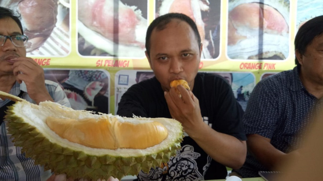durian si Boneng