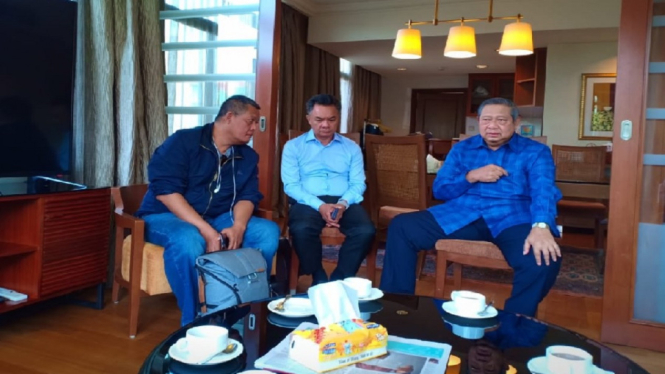Ketua Umum Partai Demokrat SBY, Dino Patti Djalal dan Amal Al Ghojali