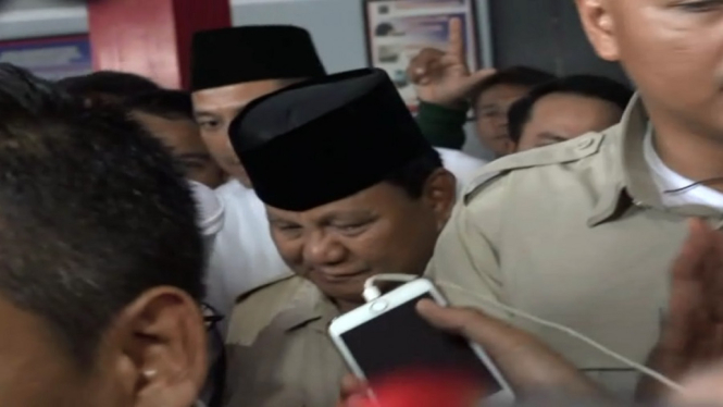 Prabowo Subianto Kunjungi Ahmad Dhani di Rutan Klas I Surabaya
