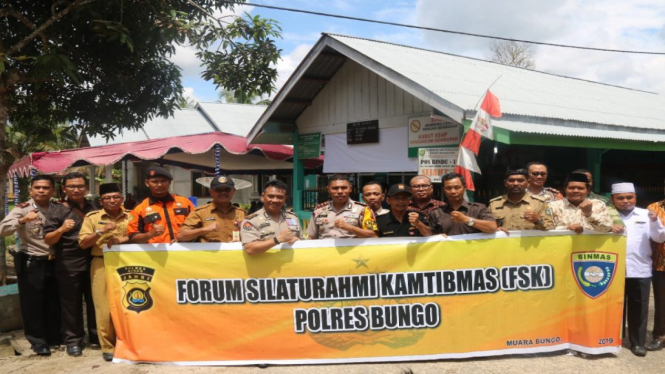 Pos Kopi Masbung Polres Bungo tangkal radikalisme jelang pilpres dan pileg.