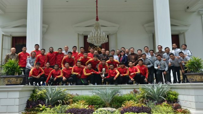 Presiden Jokowi Terima Timnas Indonesia U-22 di Istana Merdeka