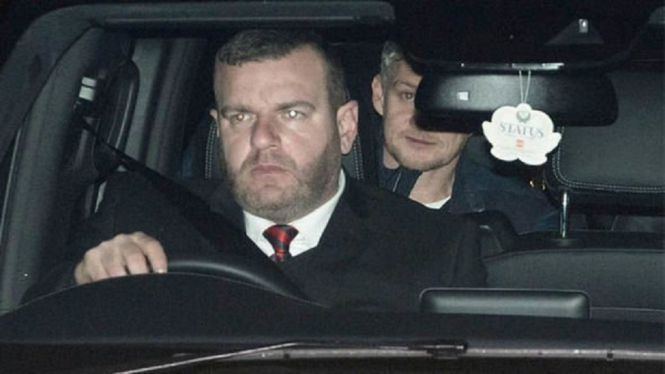 Ole Gunnar Solskjaer tiba di pusat latihan MU di Carrington usai resmi dipermanenkan sebagai pelatih Manchester United