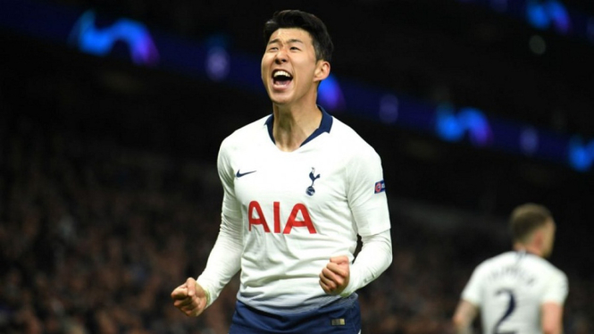 Son Heung-min yang kembali tercatat dalam sejarah Tottenham dengan mencetak gol pertama Liga Champions di stadion baru