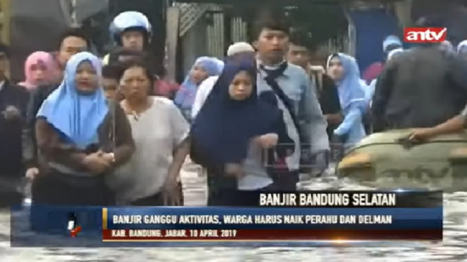 Banjir Masih Merendam Kabupaten Bandung, Akses Jalan Utama Masih Lumpuh