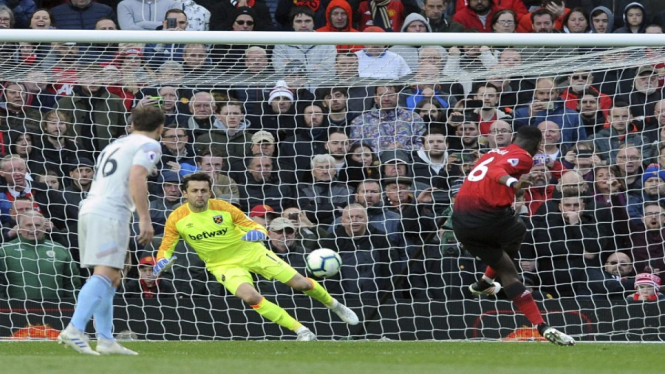 Dengan dua penaltinya ini Paul Pogba sudah mencetak tujuh gol penalti di Premier League musim ini