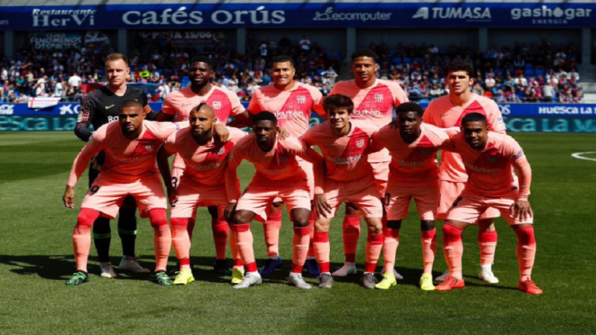 Skuad muda Barcelona saat ditahan imbang tanpa gol oleh tim juru kunci Huesca