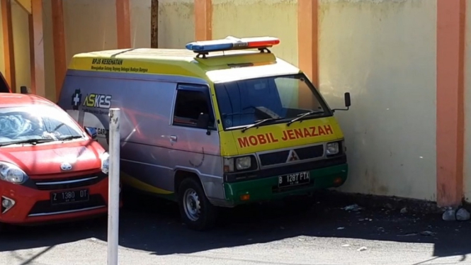ambulans mahal pakai taksi online
