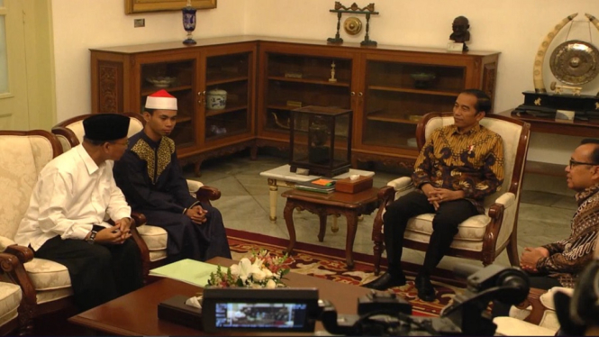 Juara MTQ Internasional bertemu Jokowi