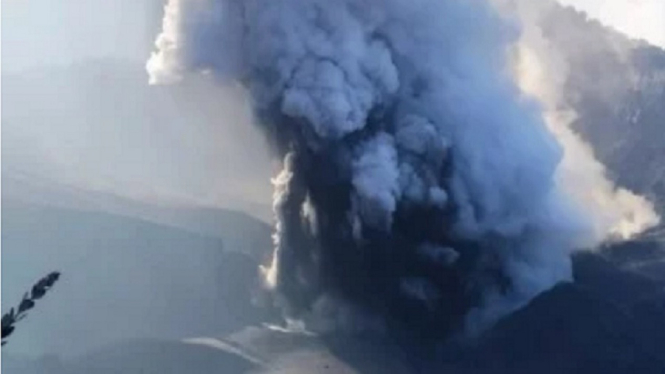 Tangkuban Perahu Saat Erupsi