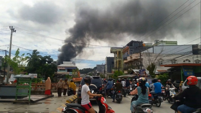 Pom Bensin Mini Meledak di Kota Tarakan, 2 Rumah Ludes Terbakar