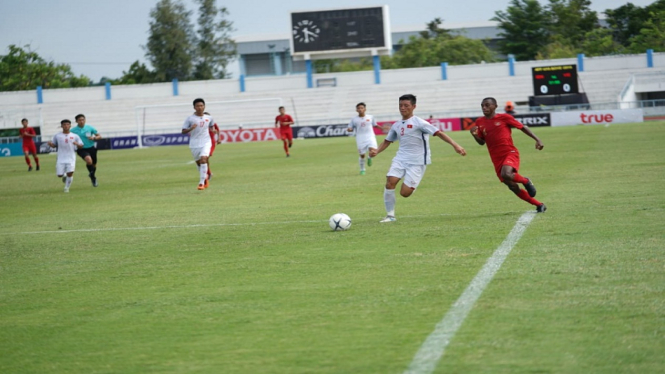 Timnas U-15 Indonesia bermain imbang tanpa gol dengan Timnas U-15 Vietnam di waktu normal