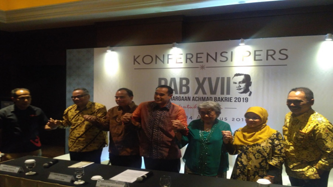 Empat Tokoh Terima Penghargaan Achmad Bakrie XVII Tahun 2019 Untuk Negeri