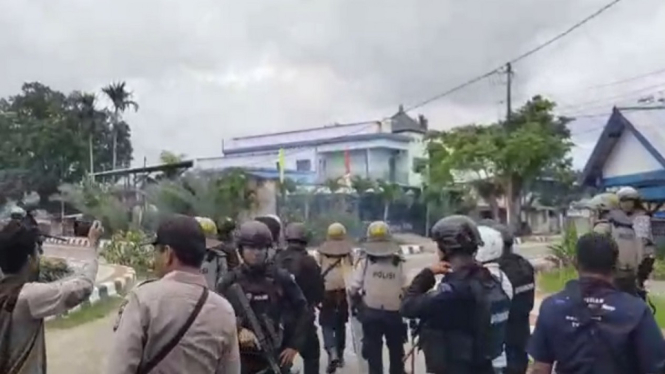 Unjukrasa Berlanjut di Sorong, Sejumlah Jalan Diblokade