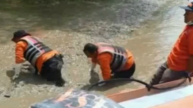 Wanita Muda Tewas di Pinggir Sungai di Riau, Diterkam Buaya?