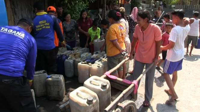 Sejumlah Desa Kekeringan, BPBD Kabupaten Cirebon Kirim Bantuan Air Bersih