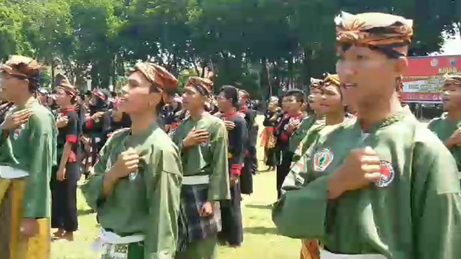 Atraksi Jurus Ratusan Pendekar Bojonegoro Kampung Pesilat