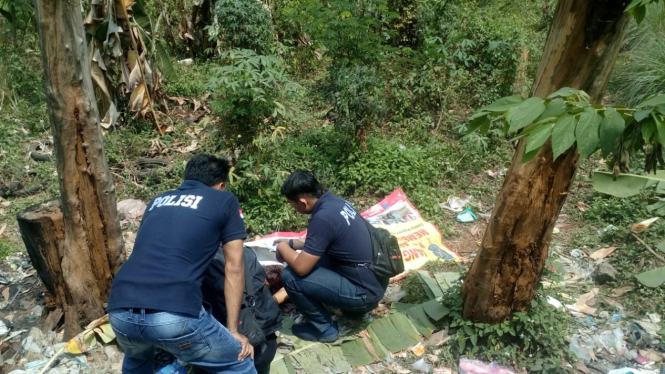 Sesosok Mayat Pria Ditemukan di Pinggir Jalan Tol Jagorawi, Siapakah Dia?