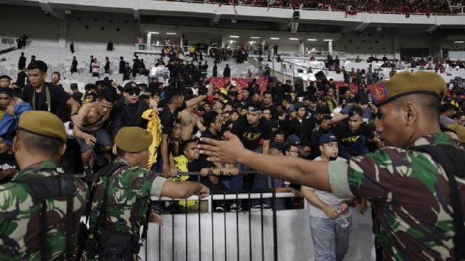 Hukuman yang Bakal Diterima Indonesia Dari FIFA Pasca Rusuh di GBK