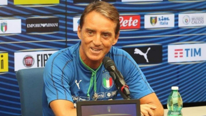Armenia 1-3 Italia - Ketika Roberto Mancini Kalahkan Antonio Conte
