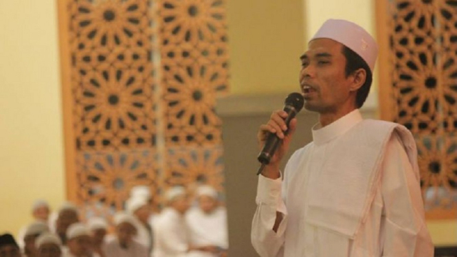 Ustadz Abdul Somad Ditolak UGM