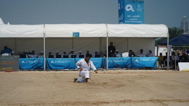 Karateka putra Indonesia, Ahmad Zigi Zaresta Yuda menembus 16 besar nomor kata perseorangan putra World Beach Games I 2019 Doha, Qatar.