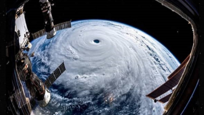 Langit Jepang Saat Terjadi Topan Hagibis yang Menewaskan 11 Orang
