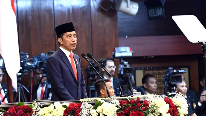 Filosofi Rabu Legi Jokowi Melantik Kabinet Milenial 2019-2024