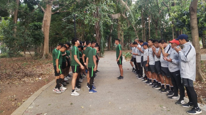 Menghadapi jadwal padat di SEA Games 2019, Pelatih Timnas Indonesia U-23, Indra Sjafri mempersiapkan timnya dengan pelatihan ala militer