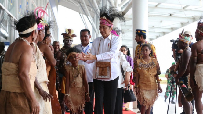 Mendagri Tito Karnavian Dampingi Kunjungan Kerja Presiden di Papua Barat (Foto Puspen Kemendagri)