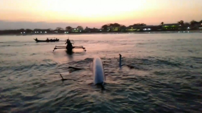 Perahu terbalik