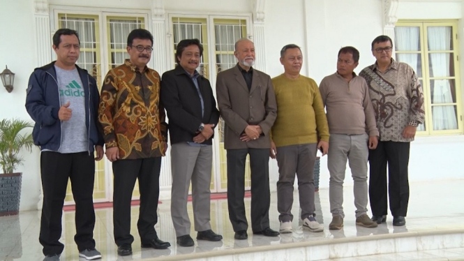 Wali Nanggroe Aceh Tengku Malik Mahmud Bertemu Tokoh Masyarakat (Foto Istimewa)