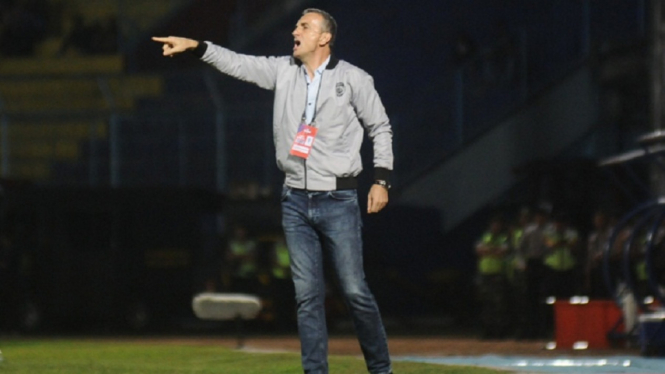 Pelatih Arema FC, Milomir Seslija, gagal memberikan tiga poin di kandang Badak Lampung demi bersaing dalam perebutan posisi kedua klasemen Liga 1.