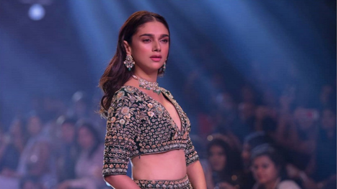 Aditi Rao Hydari Berbagi Rahasia di Balik Kecantikannya (Foto Instagram @aditiryhodari)