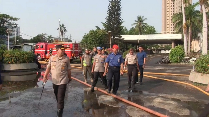 Kapolres Jakarta Utara Pimpin Penyelidikan Kebakaran Gedung Bekas Hailai di Ancol