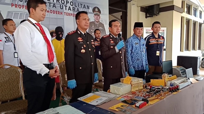 Polisi Bongkar Pemalsuan Buku KIR di Jakarta Utara, Pelakunya Ayah dan Anak