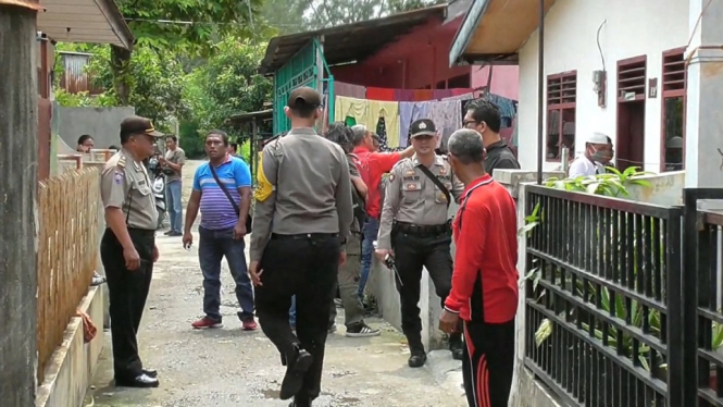 Polisi Geledah Rumah Terduga Pelaku Bom Bunuh Diri di Mapolresta Medan