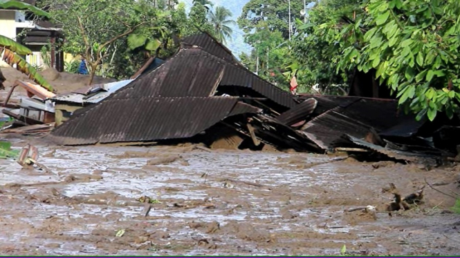 Diterjang Banjir Bandang dan Longsor, 13 Rumah di Agam Sumbar Rusak Parah