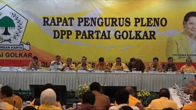 rapat pleno golkar 1