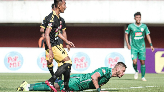 Brace Yevhen Bokhashvili (14'+34') membawa PS Sleman unggul telak 5-1 atas Badak Lampung FC