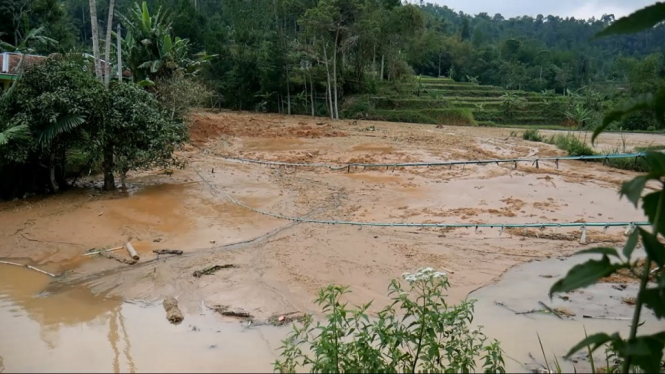BPBD Minta PVMBG Ungkap Penyebab Pergeseran Tanah di Bandung Barat