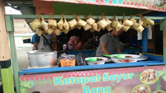 warung ketupat sayur bang sapri
