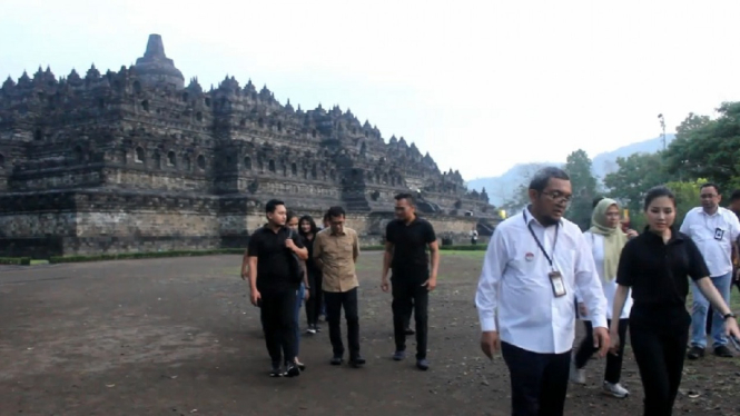 menparekraf janjikan pengembangan borobudur 1